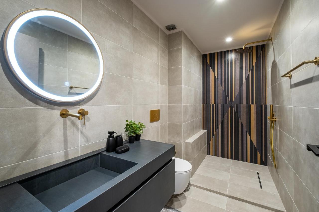 Exarcheia Vibe Penthouse 1 Atenas Exterior foto
